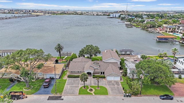18 S Shore Dr S, Galveston, TX 77551 - aerial view featuring a water view and a residential view