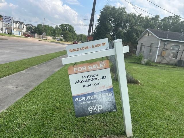 2011 Waco St, Houston, TX 77020