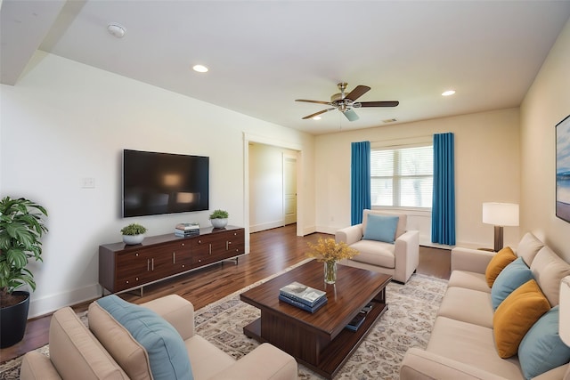 1406 Foxwood Rd, Houston, TX 77008 - living area featuring recessed lighting, ceiling fan, and wood finished floors