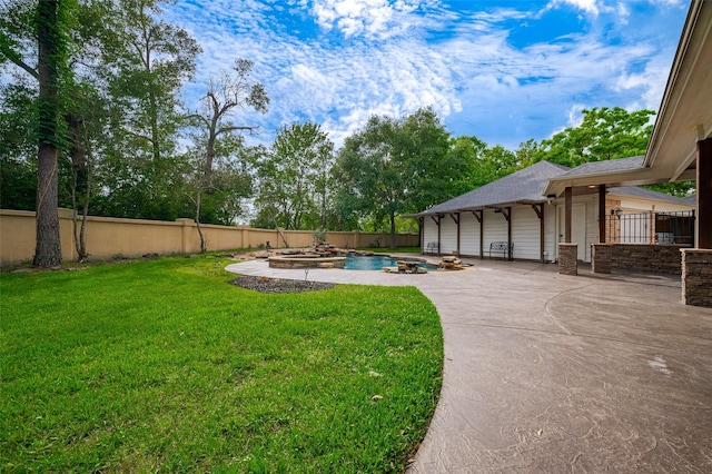 view of yard with a patio area