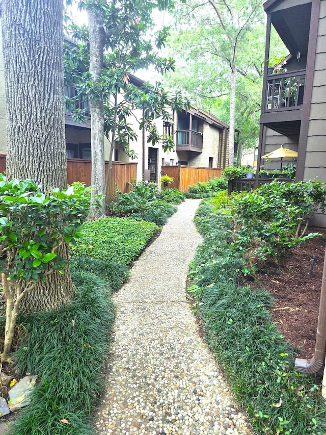 11711 Memorial Dr Unit 97, Houston, TX 77024 - view of home's community featuring fence