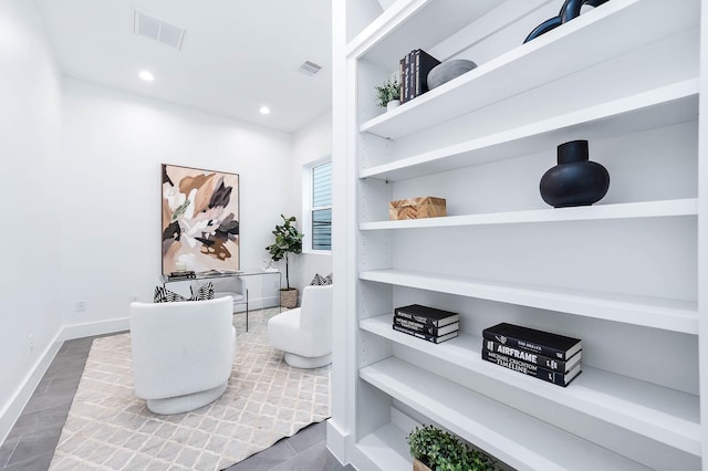 3808 Jefferson St, Houston, TX 77003 - office area featuring visible vents, recessed lighting, and baseboards