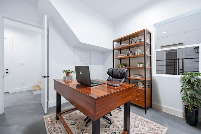 1707 Milby St, Houston, TX 77003 - office space with baseboards