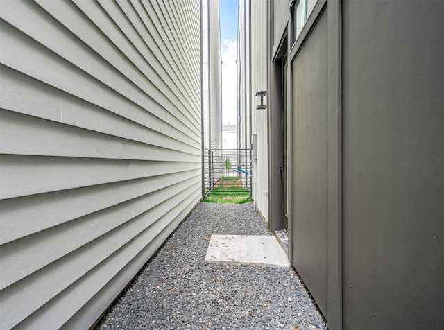 1707 Milby St, Houston, TX 77003 - view of side of home