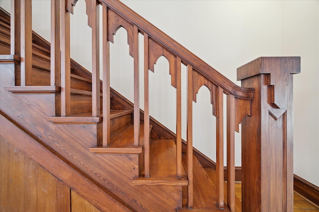 2614 Stanford St, Houston, TX 77006 - view of staircase