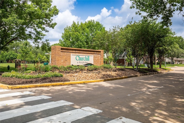 11306 Chiselhurst Way Ct, Houston, TX 77065 - community / neighborhood sign featuring fence