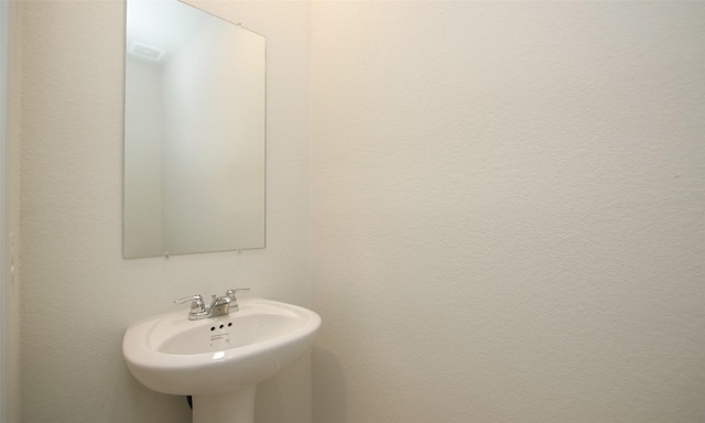 4439 Azalea Blossom Rd, Pinehurst, TX 77362 - bathroom with a sink