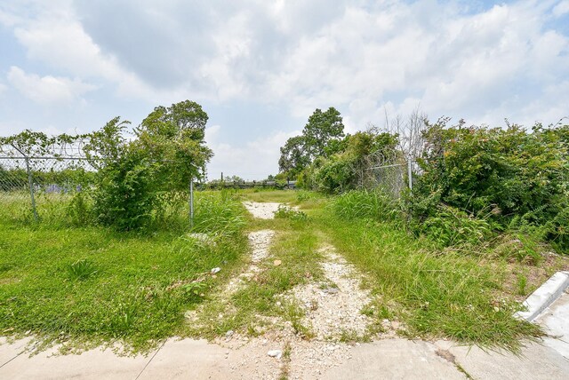 3579 Jensen Dr, Houston, TX 77026