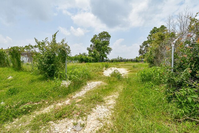 3579 Jensen Dr, Houston, TX 77026