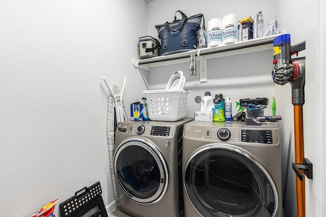 9118 Brixham Dr, Cypress, TX 77433 - laundry area featuring washing machine and clothes dryer