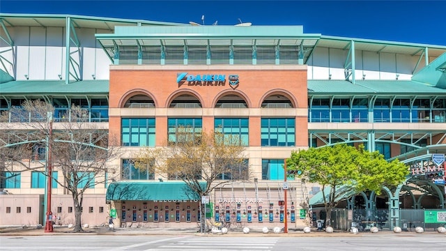 204 Travis St Unit 4A, Houston, TX 77002 - view of building exterior