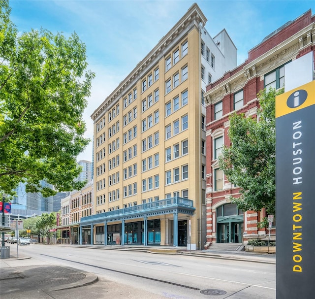 204 Travis St Unit 4A, Houston, TX 77002 - view of property