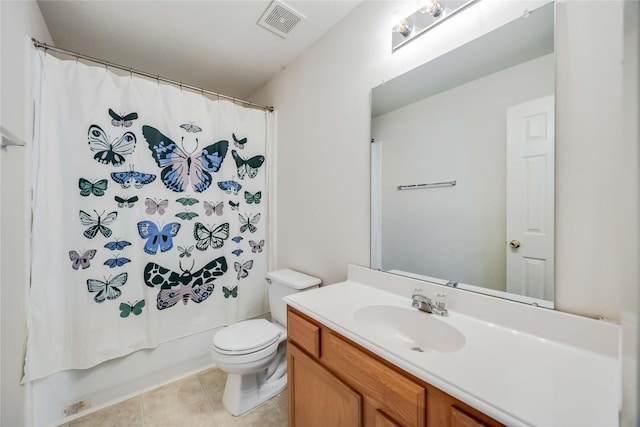 15334 Forest Creek Farms Dr, Cypress, TX 77429 - full bath featuring toilet, vanity, tile patterned floors, and shower / tub combo with curtain