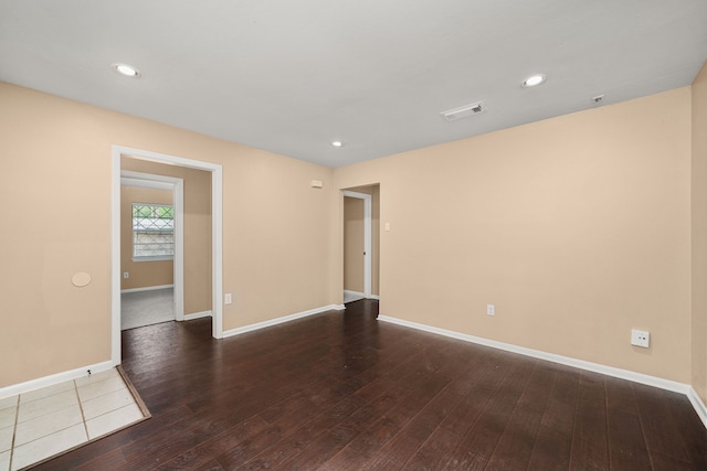 2022 Willow Wisp Ln, Spring, TX 77388 - empty room with baseboards, recessed lighting, visible vents, and hardwood / wood-style flooring