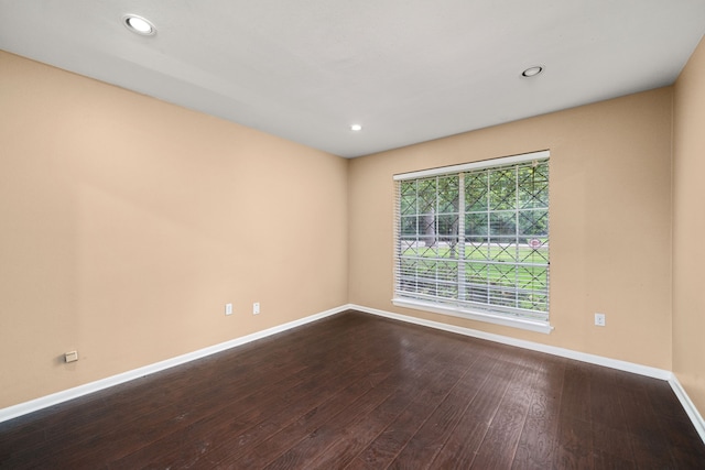 2022 Willow Wisp Ln, Spring, TX 77388 - empty room featuring recessed lighting, baseboards, and dark wood finished floors