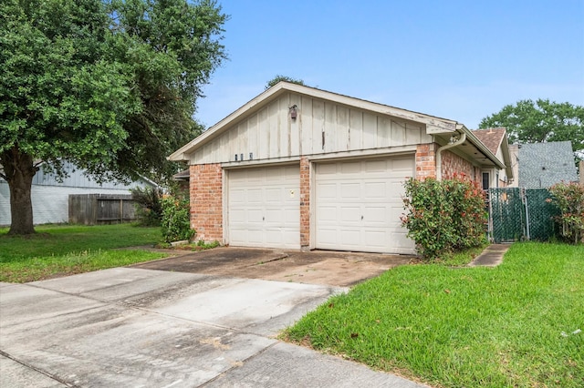 garage with fence