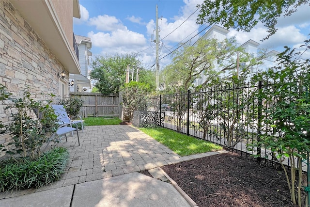view of patio featuring a fenced backyard