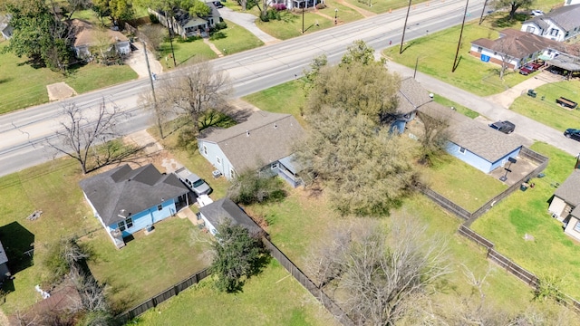 415 N Meyer St, Sealy, TX 77474 - birds eye view of property featuring a residential view