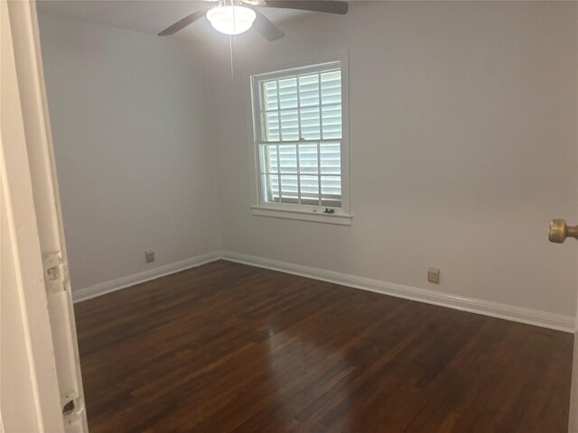 612 Honeysuckle Dr, La Marque, TX 77568 - photo 16