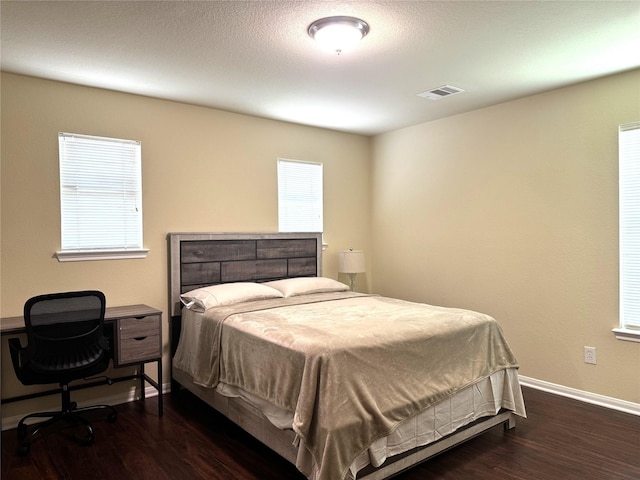 7130 Liberty Oak Ct, Houston, TX 77049 - bedroom with wood finished floors and baseboards