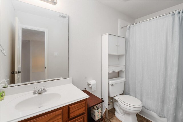 102 Pebble Walk Ln, Dickinson, TX 77539 - full bathroom featuring toilet and vanity