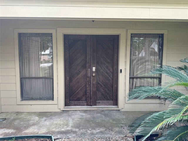 view of property entrance