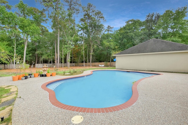 14010 Lakewood Crossing Blvd, Houston, TX 77070 - view of pool featuring a patio, a fenced in pool, and a fenced backyard