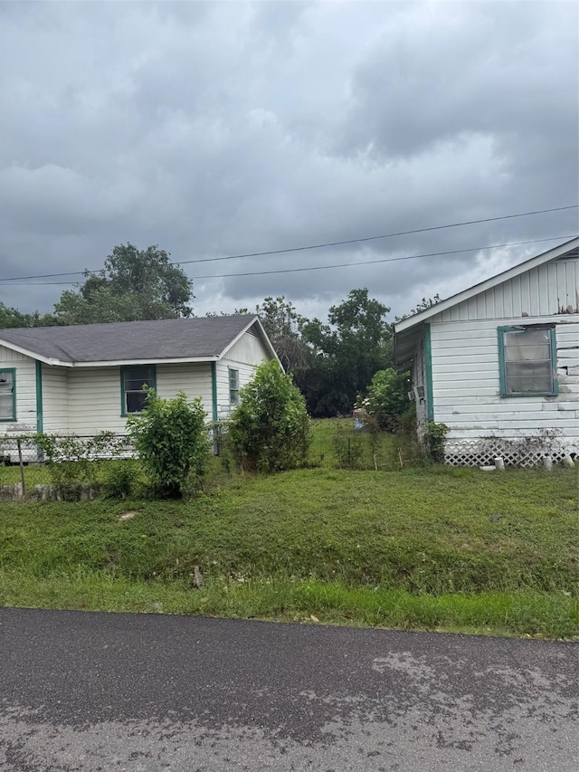view of side of home