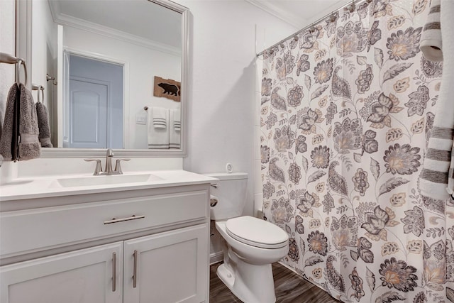 6006 Henry Hamlet Dr, Conroe, TX 77304 - full bath with crown molding, vanity, toilet, a shower with curtain, and wood finished floors