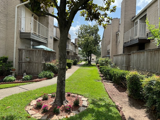 2011 Spenwick Dr Unit 511, Houston, TX 77055 - view of community