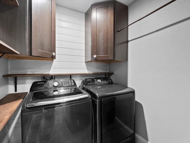 14800 Tallow St, Santa Fe, TX 77517 - laundry area with cabinet space and independent washer and dryer