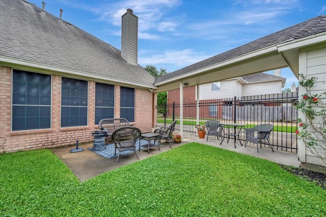 13538 Scenic Glade Dr, Houston, TX 77059 - view of yard with a patio area