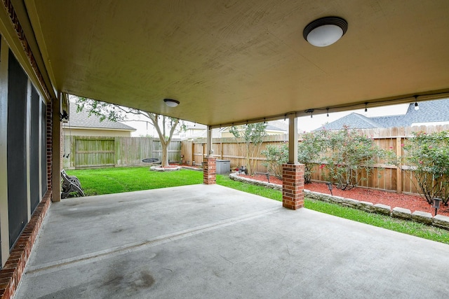 629 Pelican Harbour Dr, Texas City, TX 77590 - view of patio