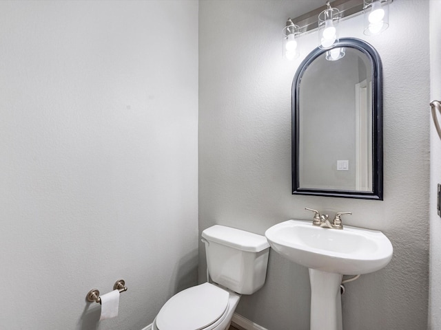 9200 Westheimer Rd Unit 1111, Houston, TX 77063 - half bath with toilet