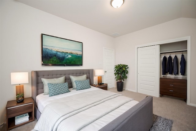 bedroom featuring a closet, carpet, and baseboards