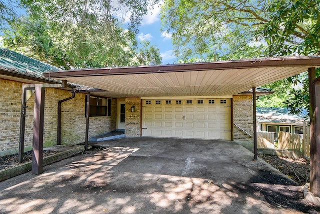 406 Hidden Creek Cir, Sealy, TX 77474 - view of front facade featuring brick siding, driveway, and an attached garage