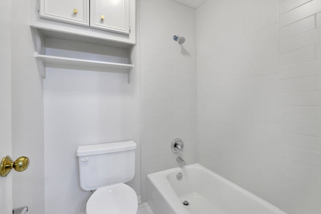 full bathroom with toilet and tub / shower combination