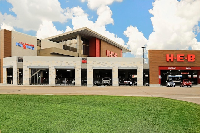 5217 Beech St, Bellaire, TX 77401 - view of building exterior