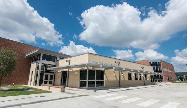 5217 Beech St, Bellaire, TX 77401 - view of building exterior