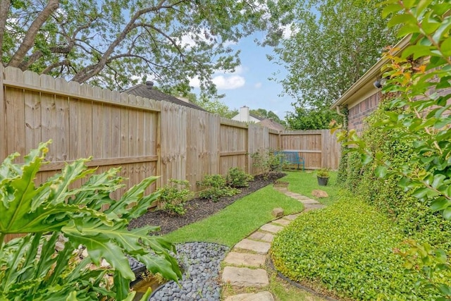 2021 Caravel Dr, League City, TX 77573 - view of yard with a fenced backyard