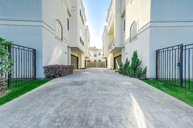4707 Jackson St, Houston, TX 77004 - view of concrete driveway
