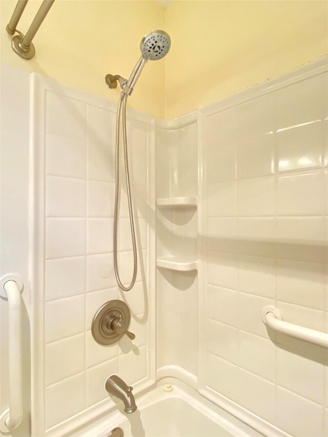 4817 Alamo Dr, Galveston, TX 77551 - photo 18