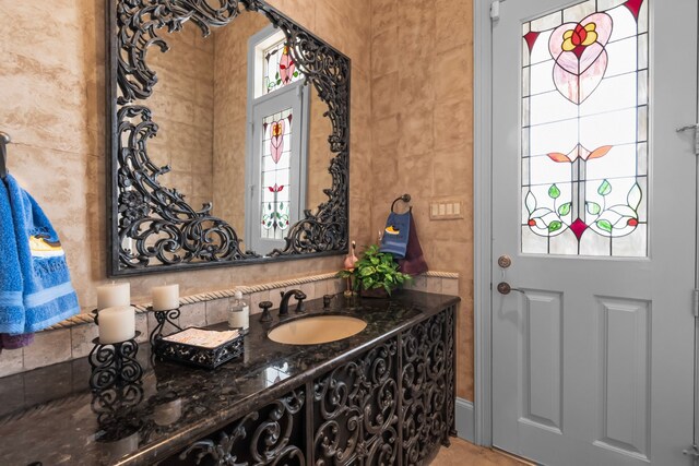 392 Green Cove Dr, Montgomery, TX 77356 - bathroom with vanity