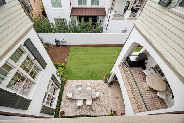 56 Audubon Hollow Ln, Houston, TX 77027 - view of yard