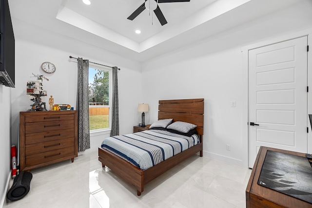 bedroom with recessed lighting, baseboards, and ceiling fan