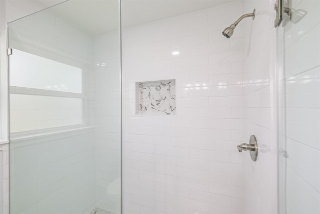 4314 Woodmont Dr, Houston, TX 77045 - full bath featuring a shower stall
