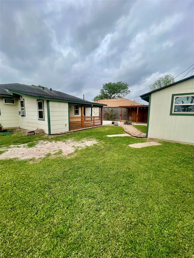 view of yard featuring fence
