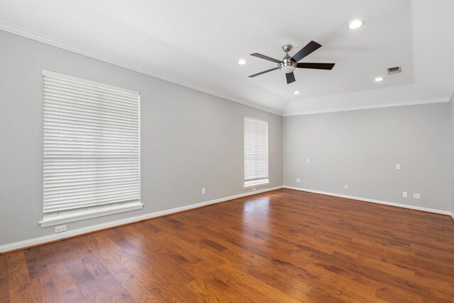 unfurnished room featuring recessed lighting, ceiling fan, ornamental molding, and baseboards
