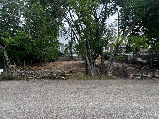 4410 Allen St, Houston, TX 77007