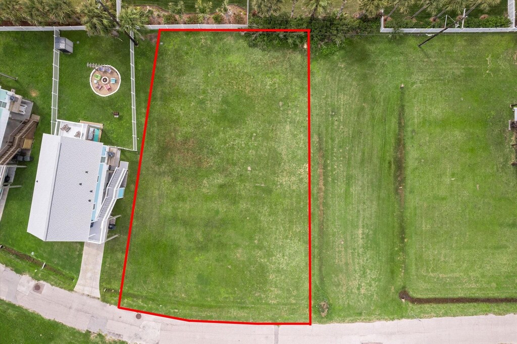 4202 Oleander Dr, Galveston, TX 77554